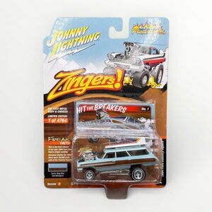 Johnny Lightning Zingers 1964 Ford Country Squire Street Freaks 2023 Diecast